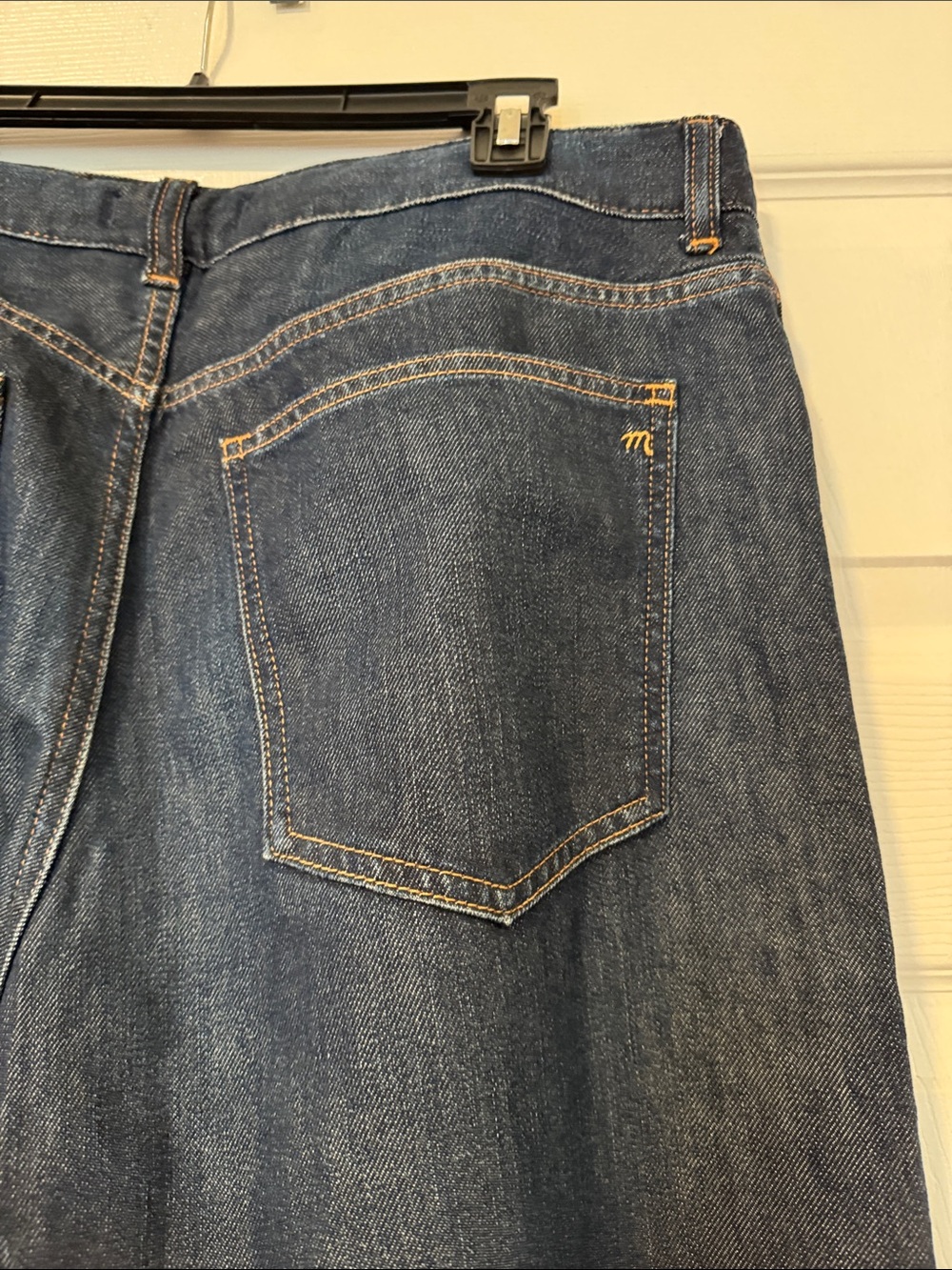 Madewell Women Curvy Dean Easy Straight Jeans - Size 30P in SoftDrape - Picture 7 of 8